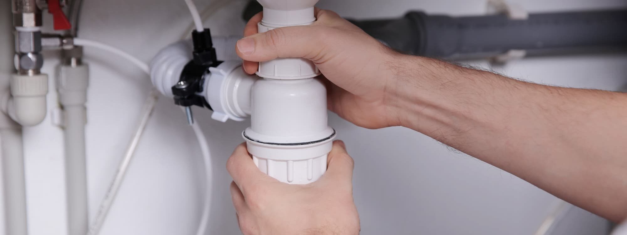 PLOMBIER SIPHON 2000X750 | AD Plombier Quels sont les signes d’une canalisation endommagée et comment réagir ? Mulhouse